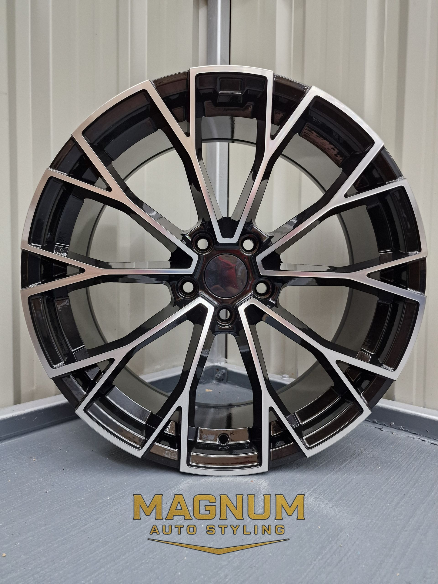 2025 VW Warmenau Style – Gloss Black Machined