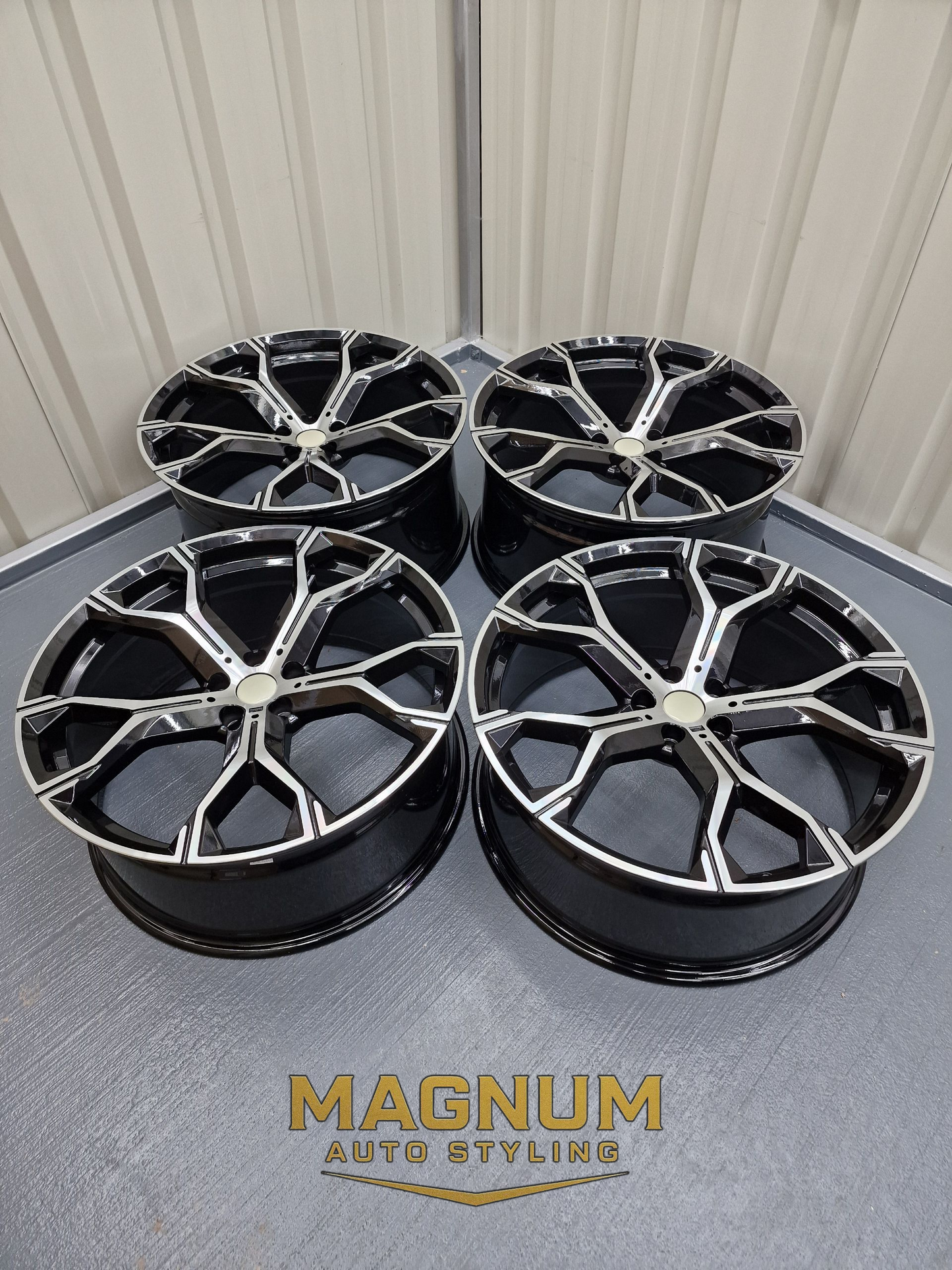 741M Style - Gloss Black Machined