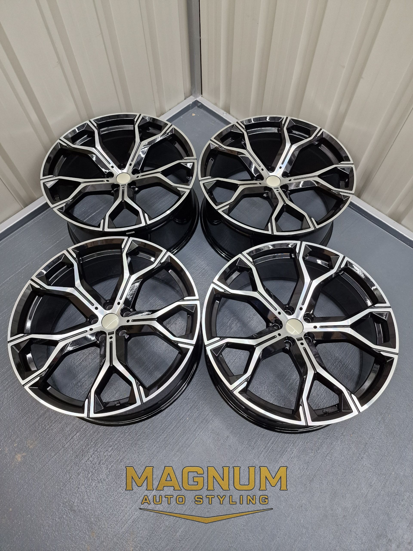 741M Style - Gloss Black Machined