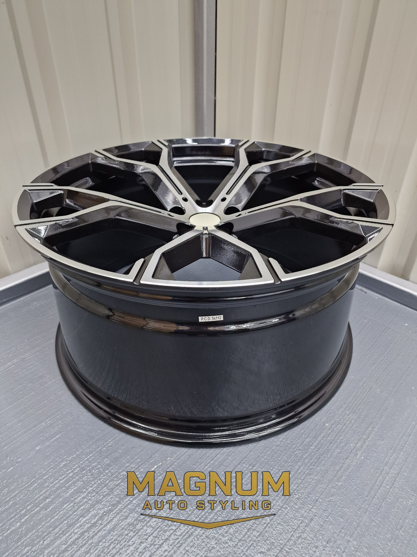 741M Style - Gloss Black Machined