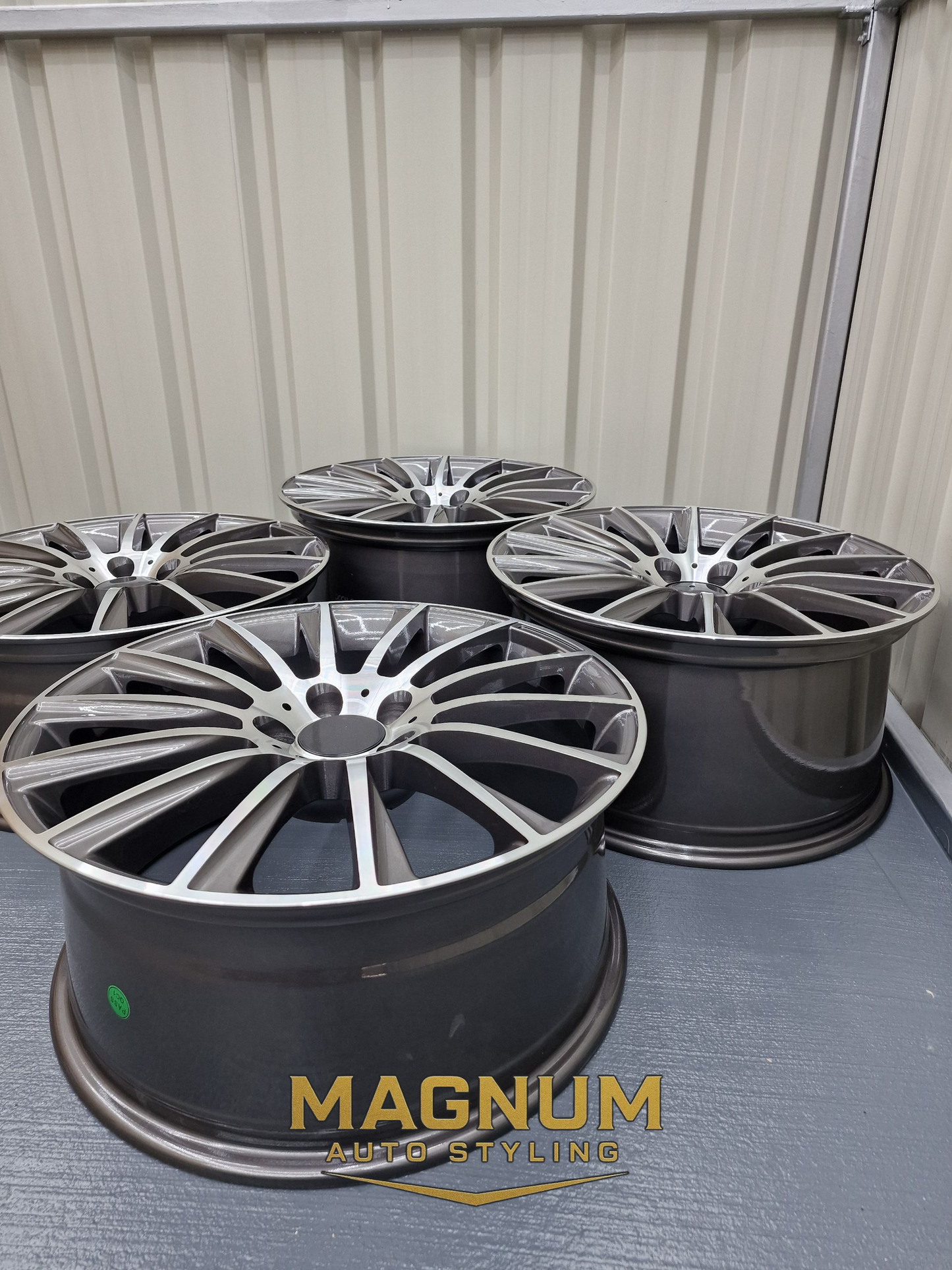 18″ AMG Twist Style Wheels - Gun Metal Machined
