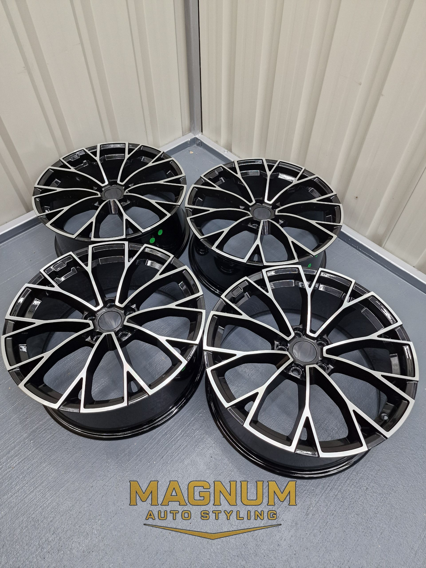 2025 VW Warmenau Style – Gloss Black Machined
