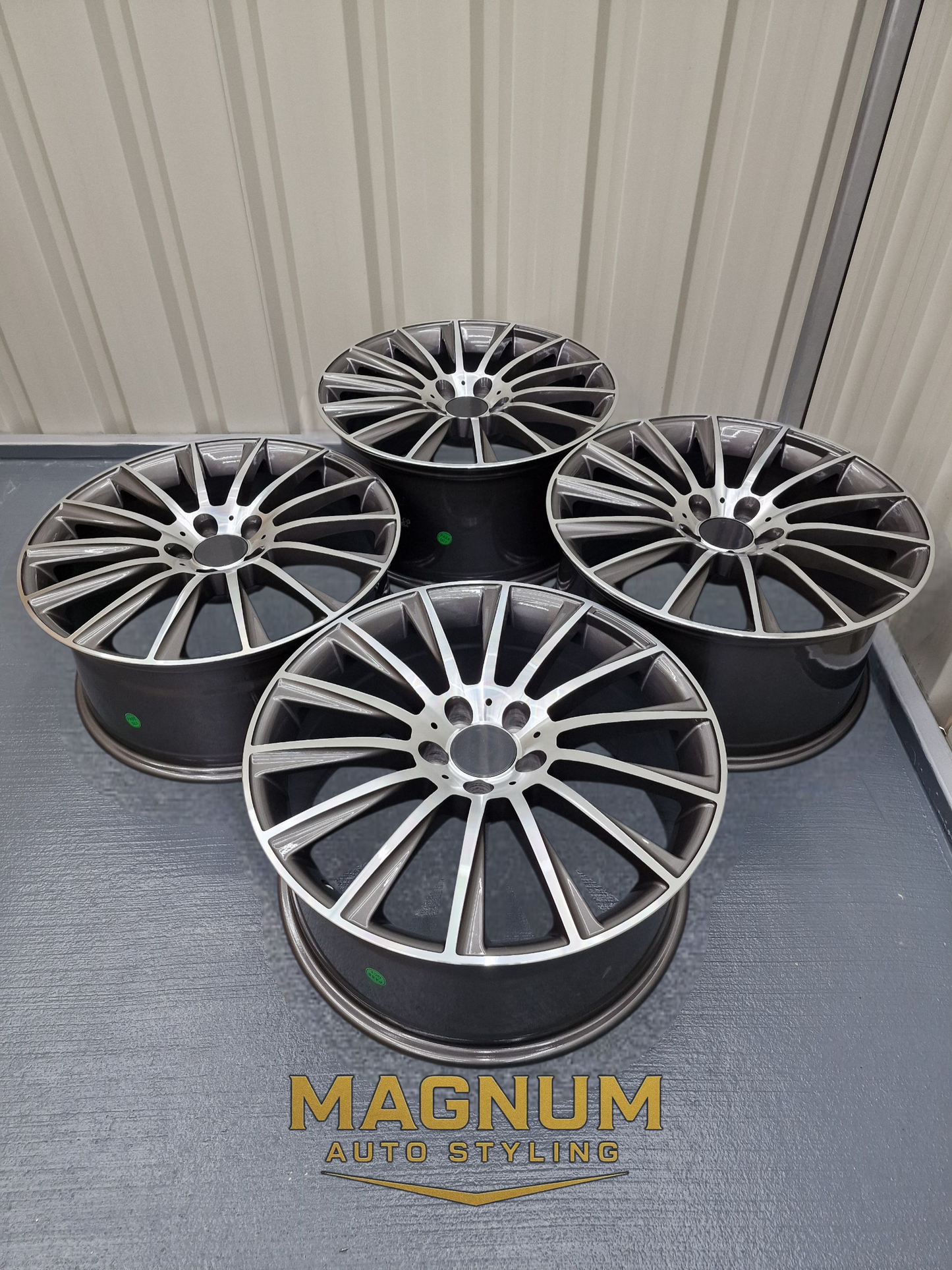 18″ AMG Twist Style Wheels - Gun Metal Machined