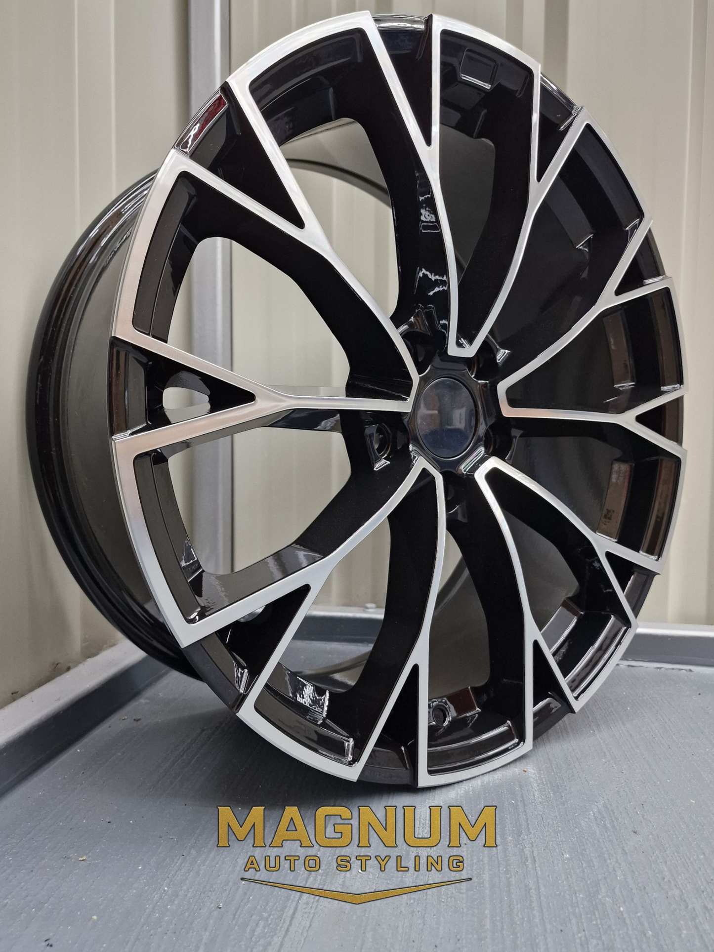 2025 VW Warmenau Style – Gloss Black Machined