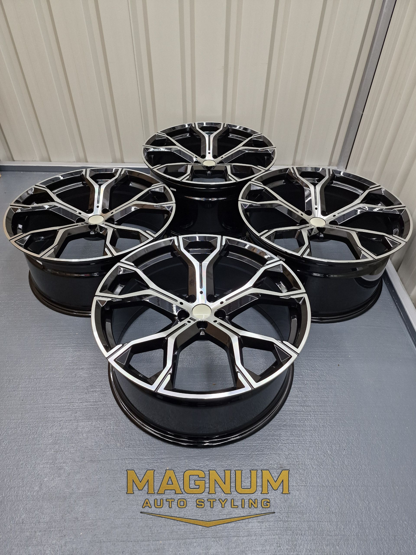 741M Style - Gloss Black Machined