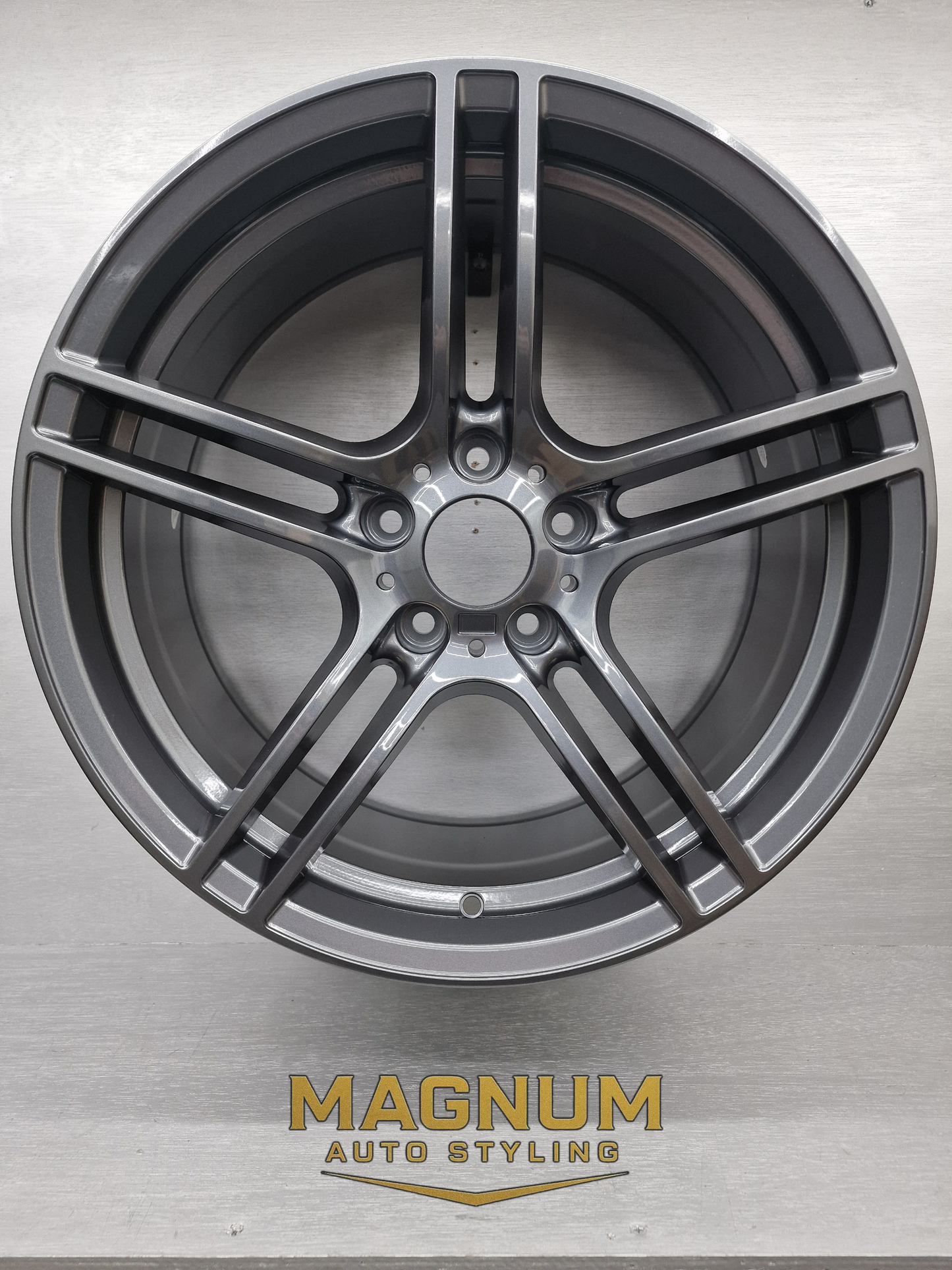 19" Staggered 313M Style - Gloss Gunmetal Grey
