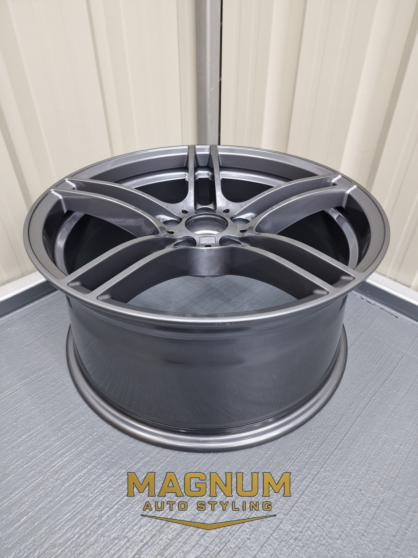 19" Staggered 313M Style - Gloss Gunmetal Grey