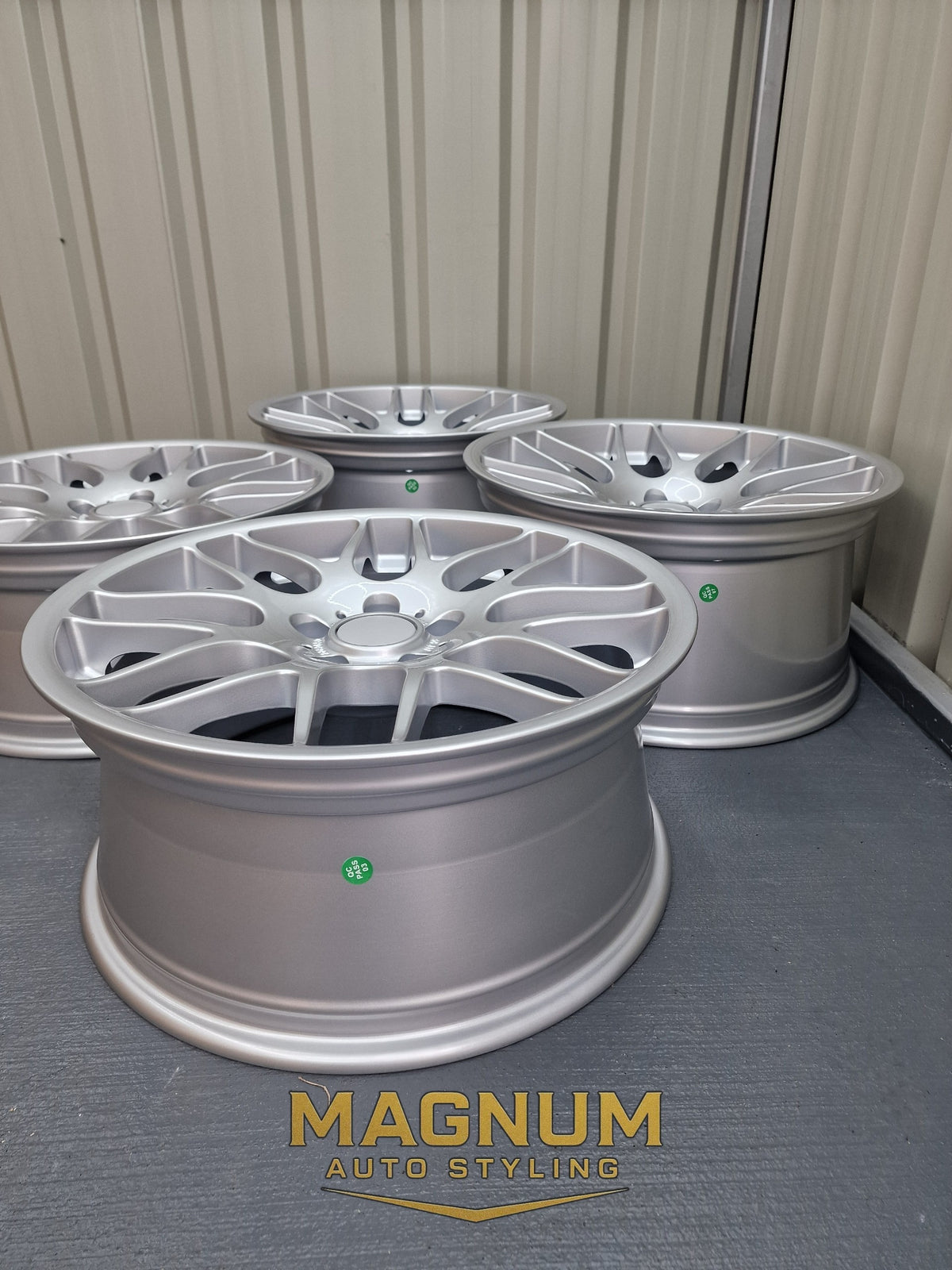 19" Staggered Deep Concave CSL Style - Bright Silver