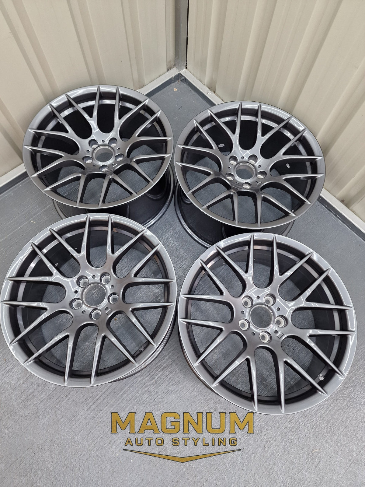 19" Staggered Deep Concave M359 Style - Gloss Gunmetal