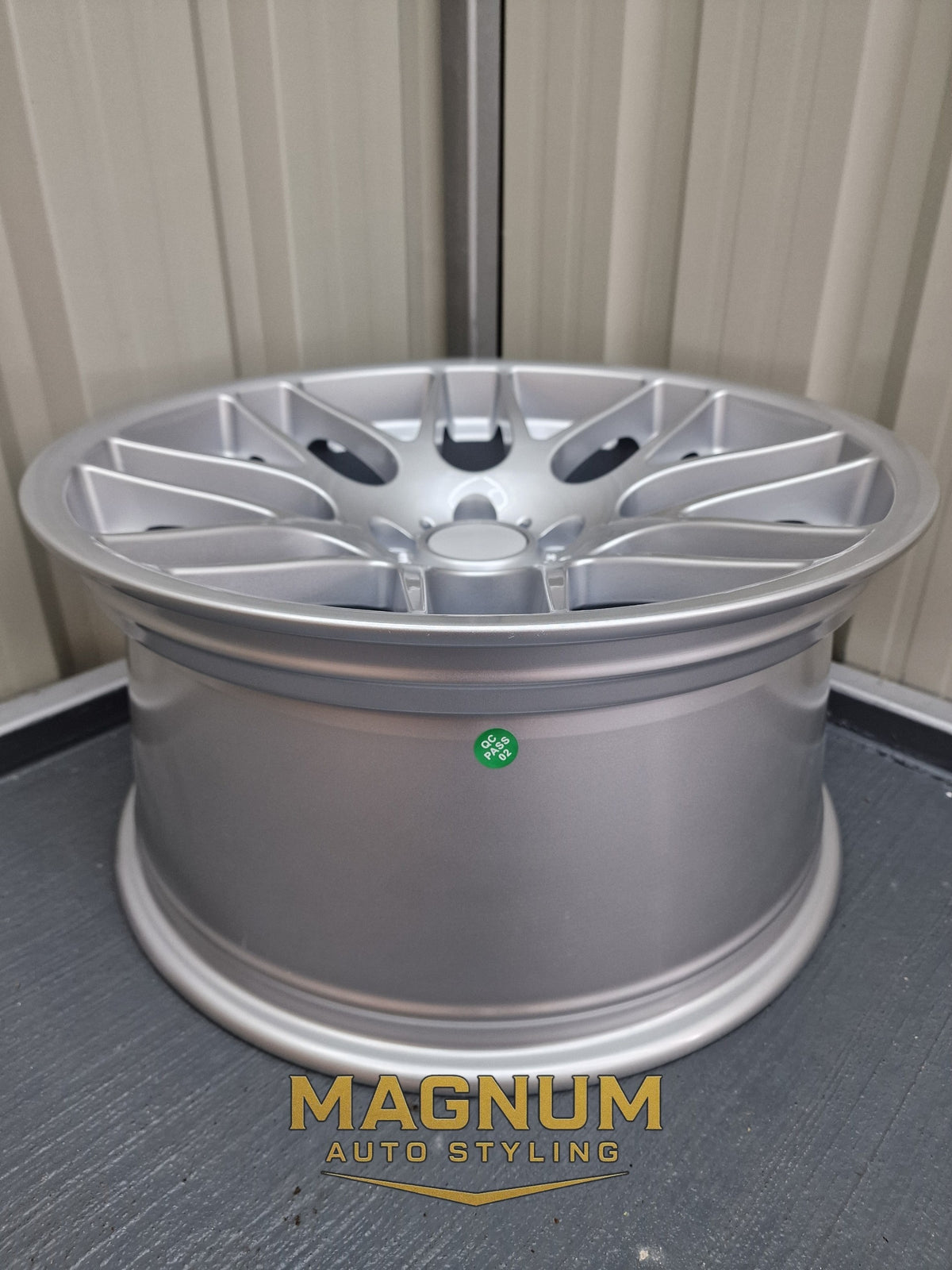 19" Staggered Deep Concave CSL Style - Bright Silver