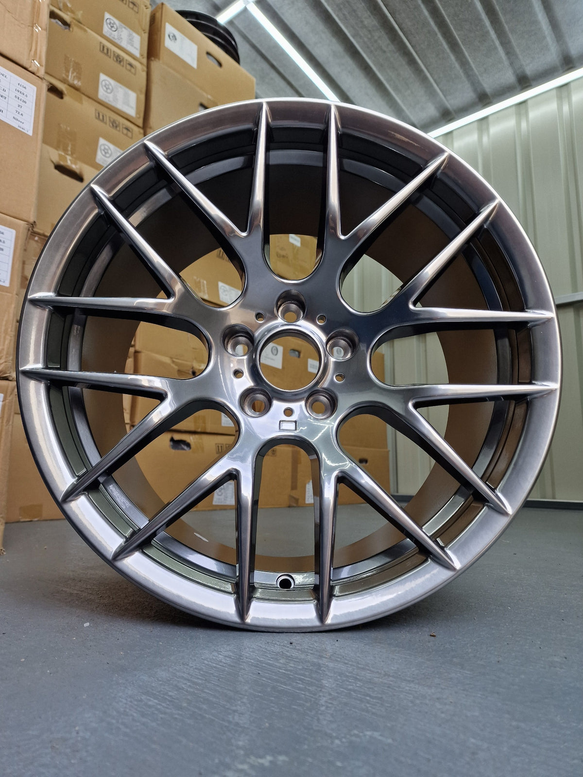 19" Staggered Deep Concave M359 Style - Hyper Black