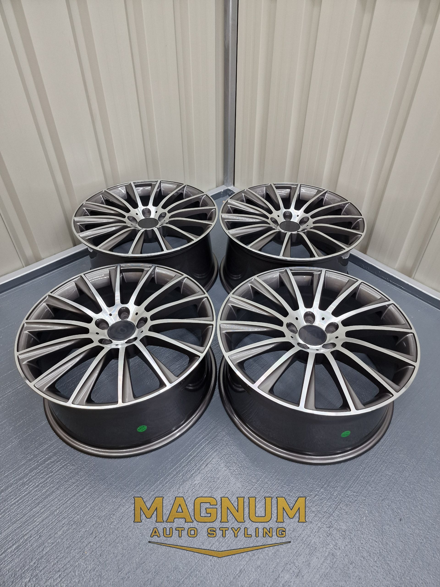 18″ AMG Twist Style Wheels - Gun Metal Machined
