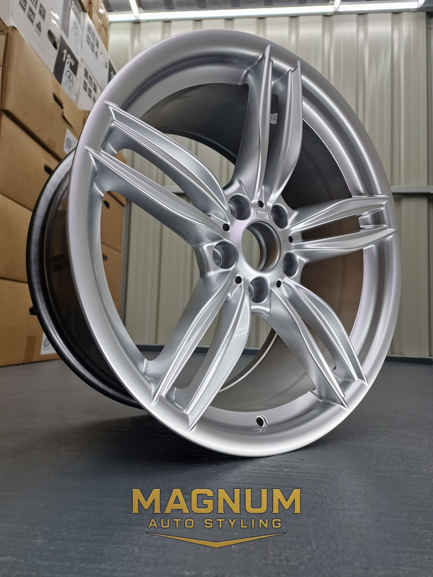 19" Staggered 351M Style - Quartz Silver