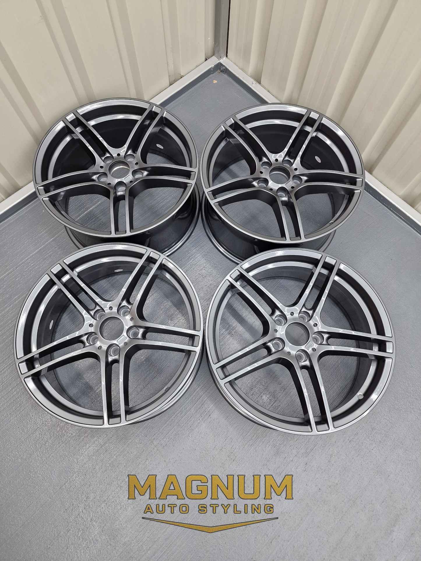 19" Staggered 313M Style - Gloss Gunmetal Grey