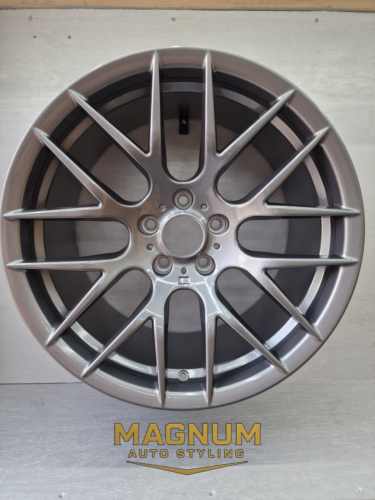 19" Staggered Deep Concave M359 Style - Gloss Gunmetal